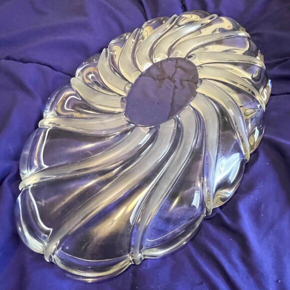 Mikasa Peppermint Clear Crystal Swirl Oval Serving Platter 14" Frosted Underside - Picture 2 of 12